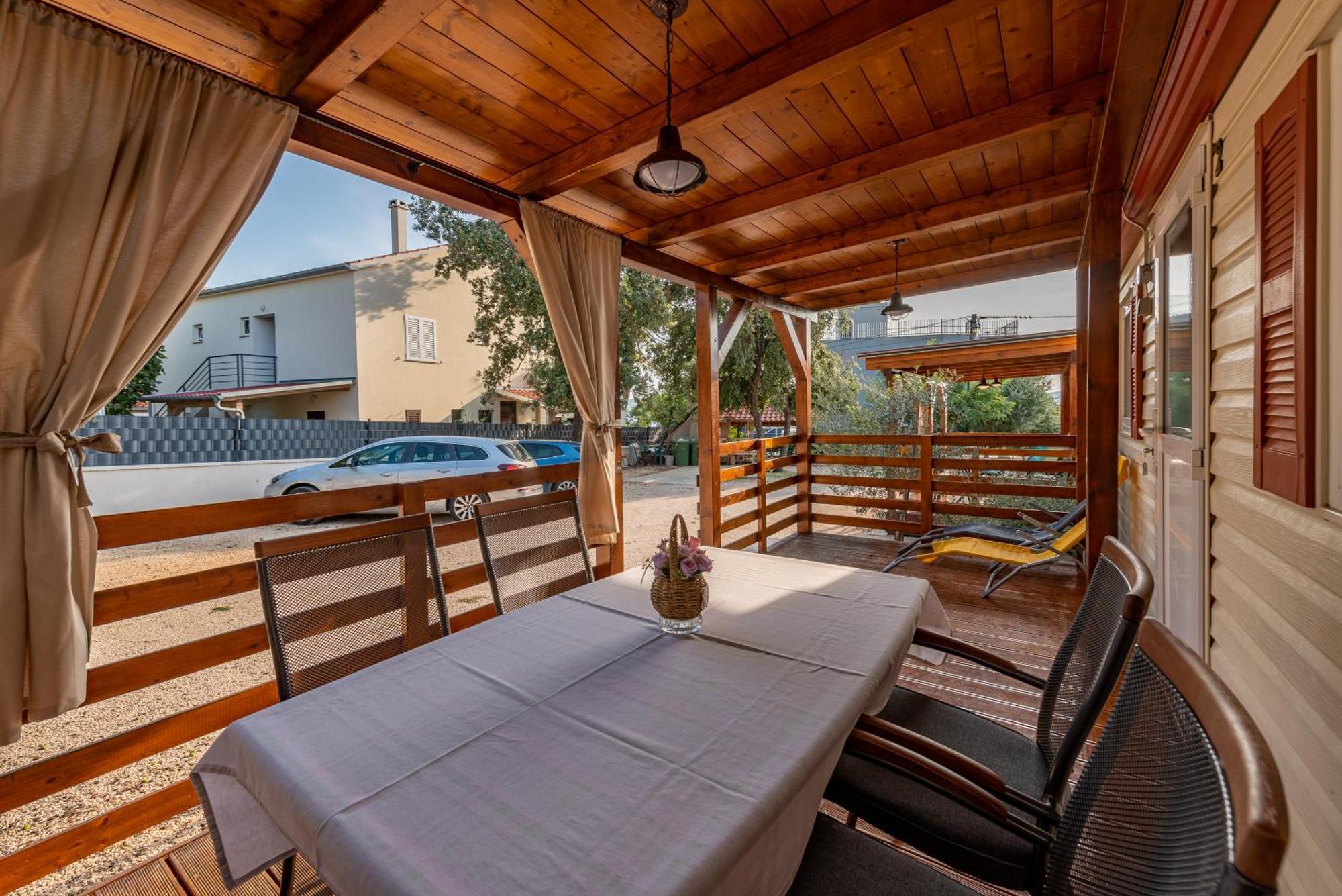 Camp Mrkva Mobile Homes With Pool Сукошан Экстерьер фото
