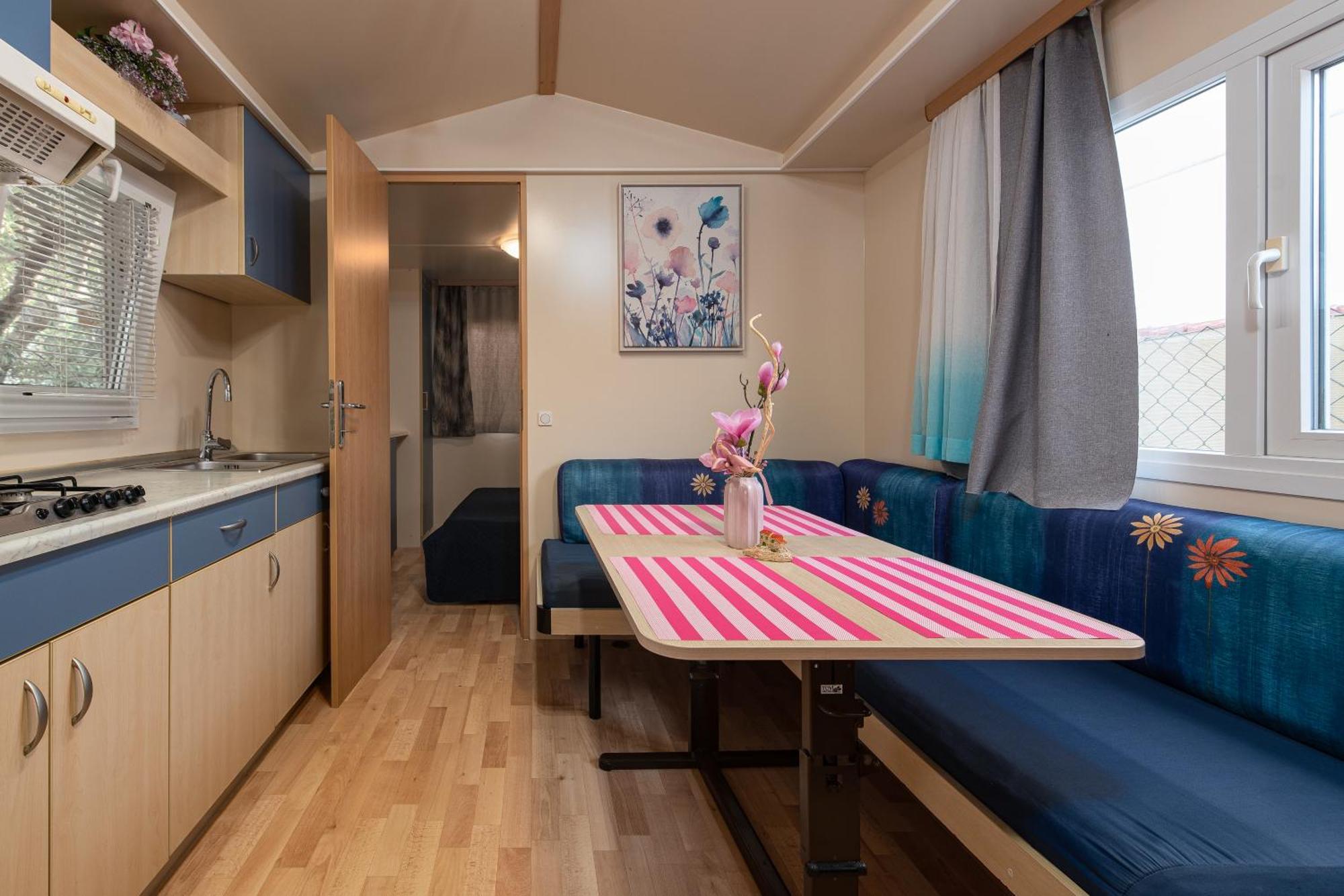 Camp Mrkva Mobile Homes With Pool Сукошан Номер фото